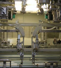 Robotizuota produkcijos pakavimo linija.
